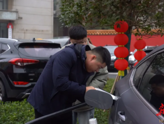 西安部分小區(qū)建設(shè)充電樁頻頻遇阻 電動車充電樁該咋建